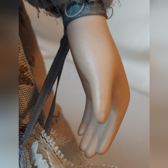 Vintage Duck House Heirloom Doll - Picture 4 of 13